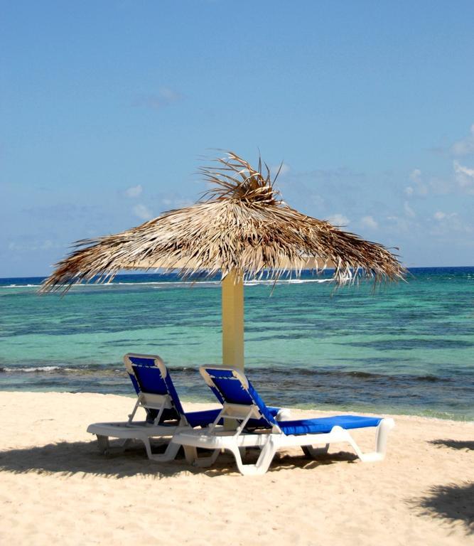 Castaways Cayman Beach Resort Grand Cayman Ngoại thất bức ảnh